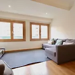 Cozy Orange Telheiras Apartment *