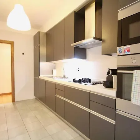 Cozy Orange Telheiras * Lizbona