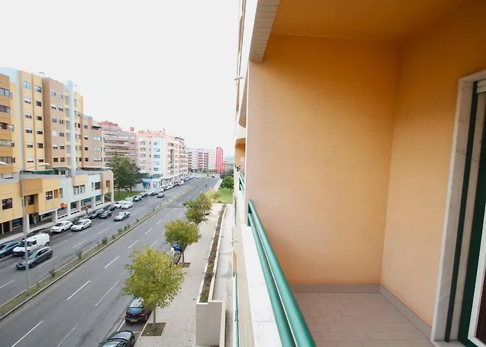 Cozy Orange Telheiras * Lisboa